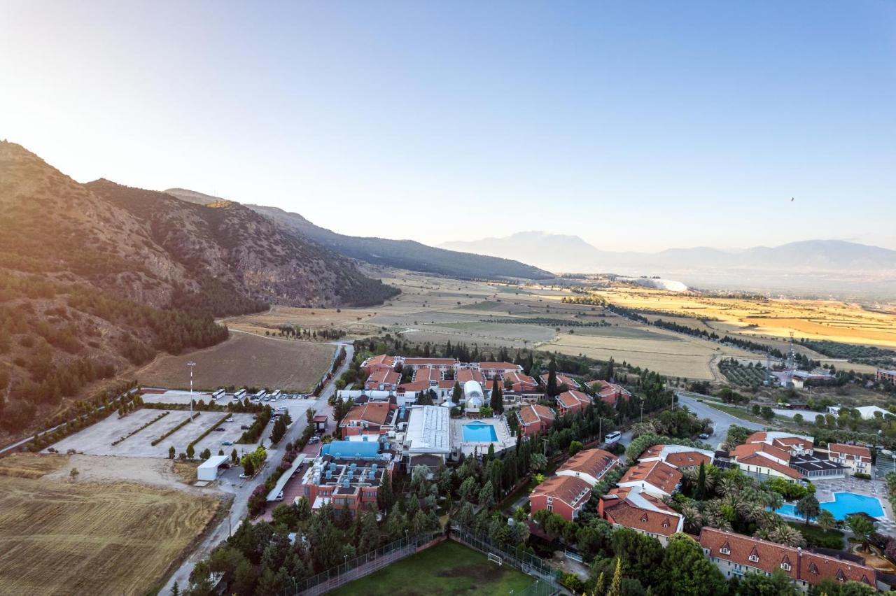 Spa Hotel Colossae Thermal Karahayit  Εξωτερικό φωτογραφία Aerial view of the campus