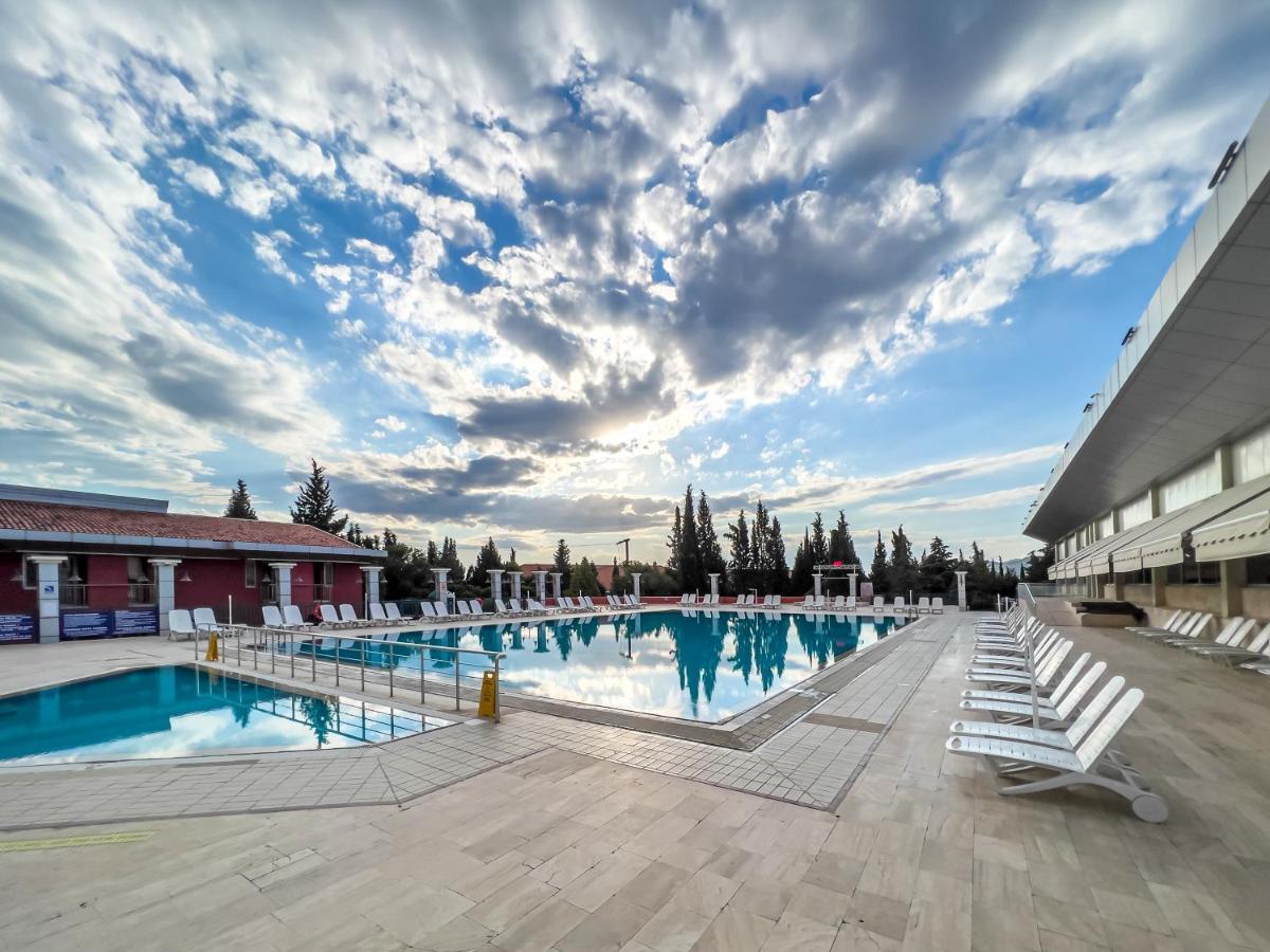 Spa Hotel Colossae Thermal Karahayit  Εξωτερικό φωτογραφία The swimming pool at the complex